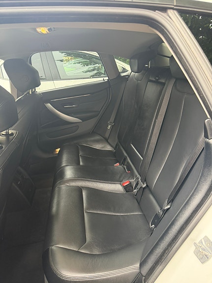 BMW 420d 4 of 5