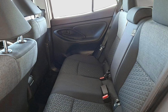 Toyota Yaris Cross 10 of 14