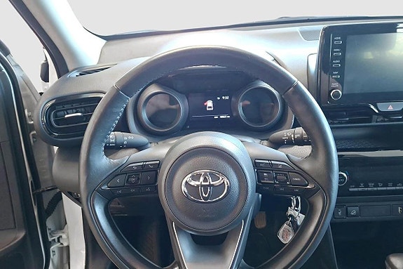 Toyota Yaris Cross 12 of 14
