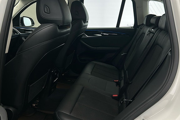 BMW X3 13 of 24