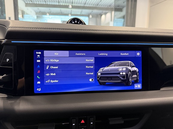 Porsche Macan 4 13 of 18