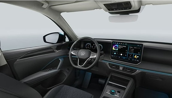 Volkswagen Tiguan 2 of 5