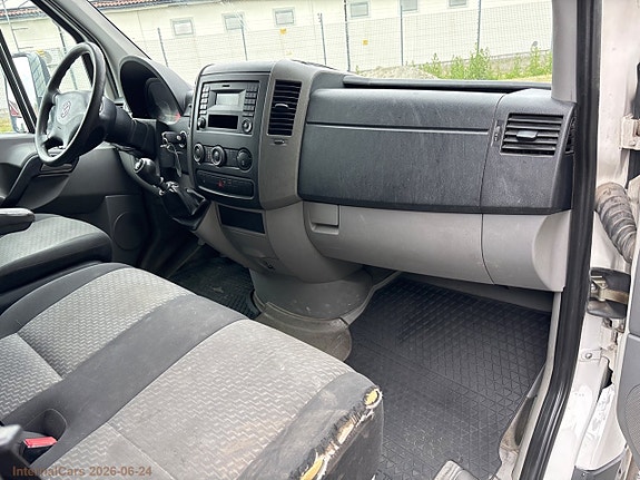 Volkswagen Crafter 14 of 30