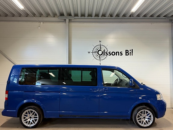 Volkswagen Caravelle 7 of 19