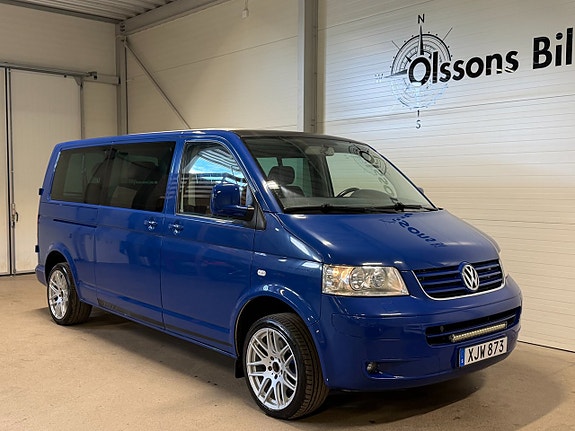 Volkswagen Caravelle 8 of 19