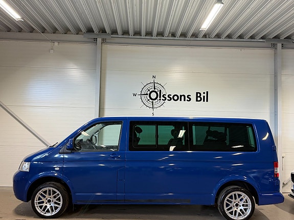 Volkswagen Caravelle 3 of 5
