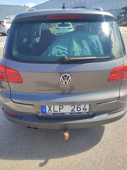 Volkswagen Tiguan 6 of 16