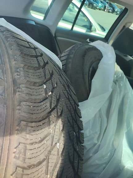 Volkswagen Tiguan 9 of 16