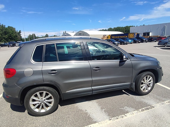 Volkswagen Tiguan 7 of 16