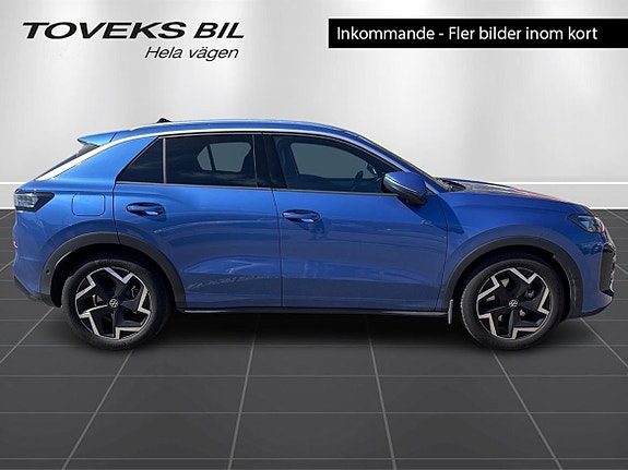 Volkswagen T-Roc 2 of 5
