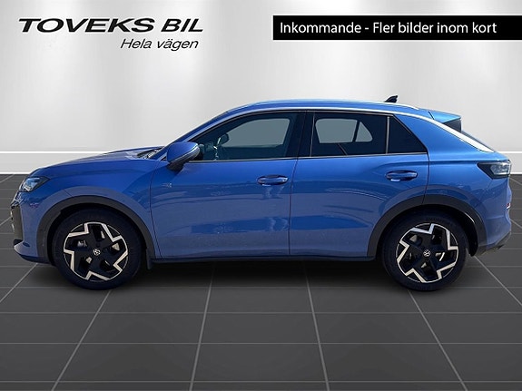 Volkswagen T-Roc 5 of 5