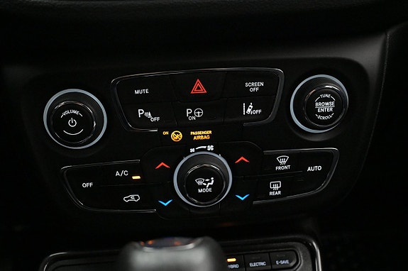 Jeep Compass 18 of 27