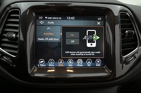 Jeep Compass 16 of 27