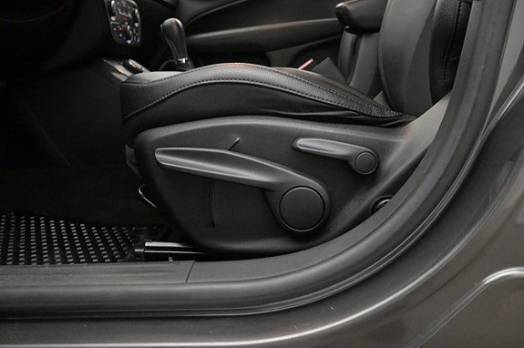 Jeep Compass 10 of 27