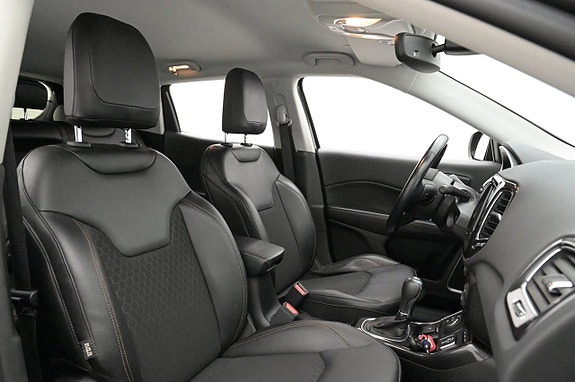 Jeep Compass 11 of 27