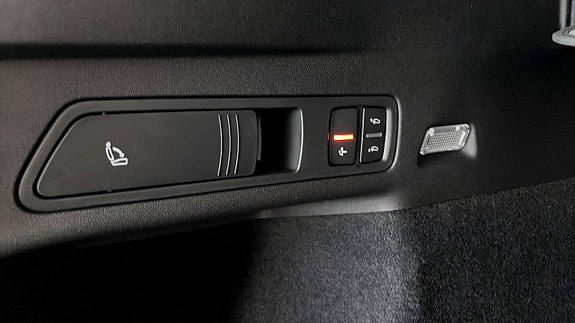 Audi Q6 e-tron 16 of 27