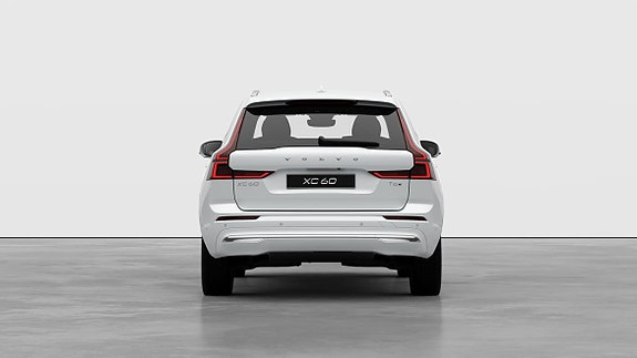 Volvo XC60 3 of 5