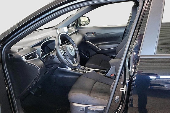 Toyota Corolla Cross 8 of 10