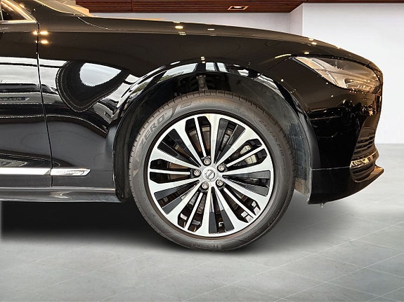 Volvo V90 9 of 16
