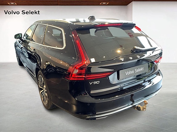 Volvo V90 2 of 16