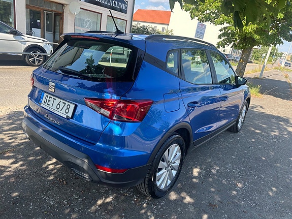 Seat Arona 4 of 5