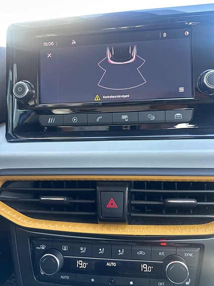 Seat Arona 10 of 10