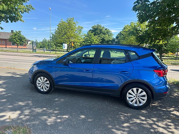 Seat Arona 4 of 10