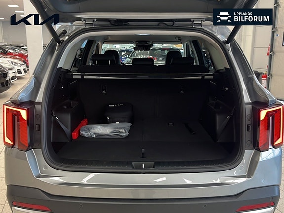 Kia Sorento 14 of 22