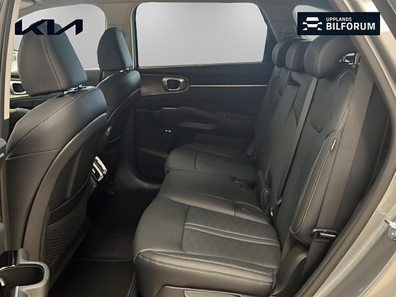 Kia Sorento 9 of 22