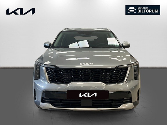 Kia Sorento 2 of 22