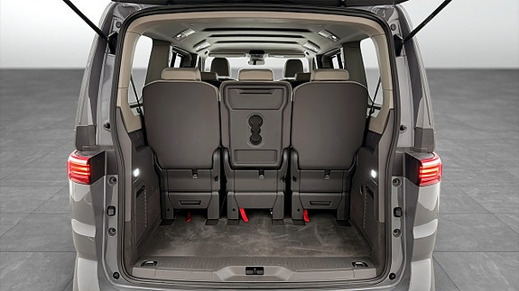 Volkswagen Multivan 12 of 20