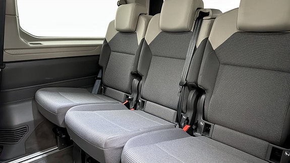 Volkswagen Multivan 18 of 20