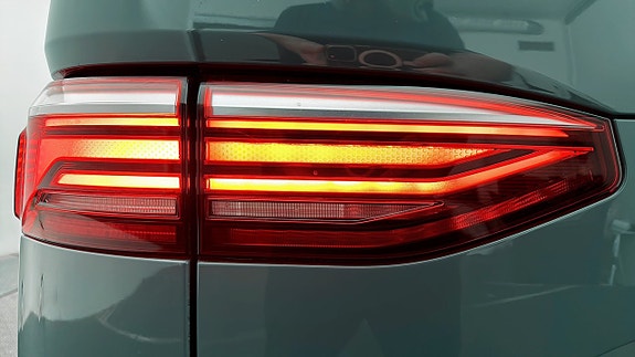 Volkswagen Multivan 19 of 20