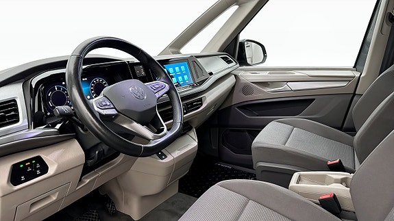 Volkswagen Multivan 7 of 20