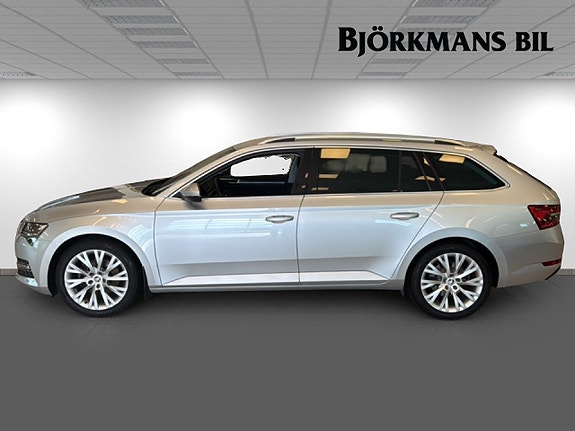 Skoda Superb 4 of 5