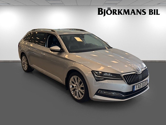 Skoda Superb 3 of 5