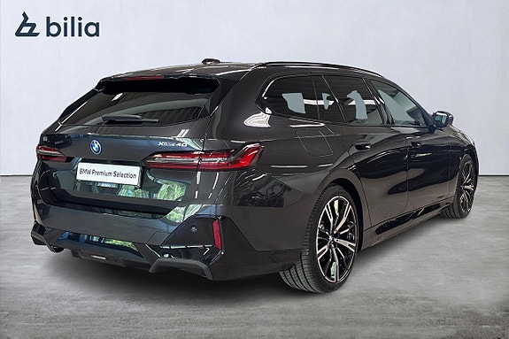 BMW i5 16 of 19