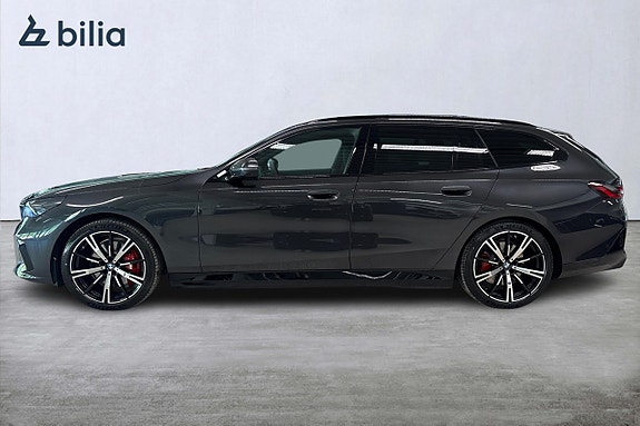 BMW i5 3 of 19