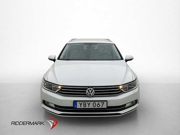 Volkswagen Passat 2 of 5