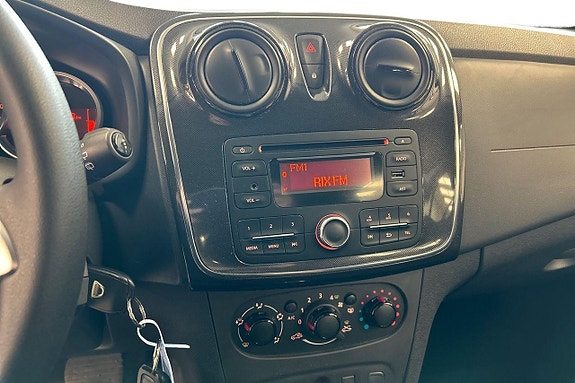 Dacia Logan 16 of 23