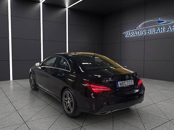 Mercedes-Benz CLA200 3 of 5