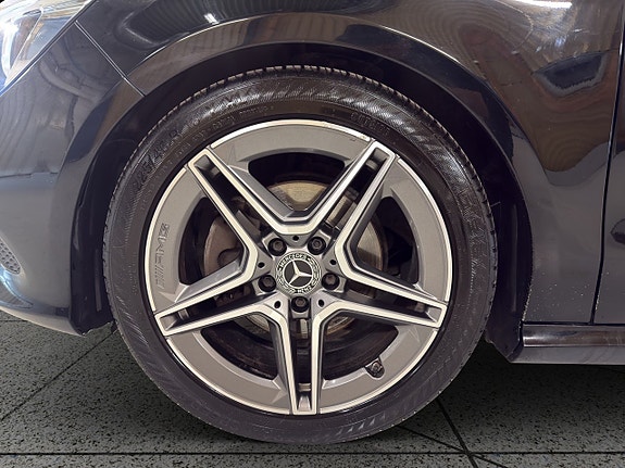Mercedes-Benz CLA200 13 of 30