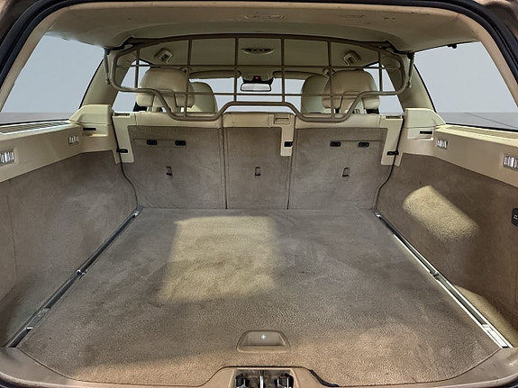 Volvo XC70 12 of 20
