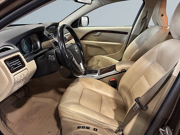 Volvo XC70 7 of 20