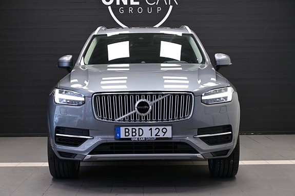 Volvo XC90 3 of 30
