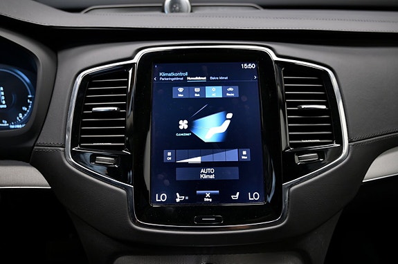 Volvo XC90 29 of 30