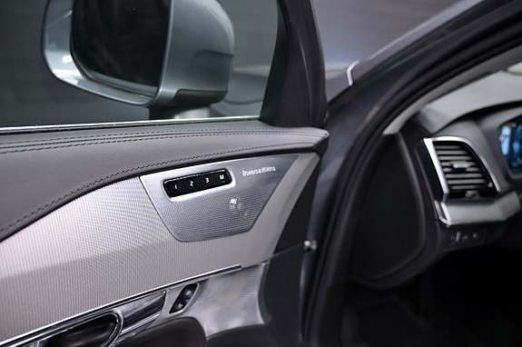 Volvo XC90 22 of 30