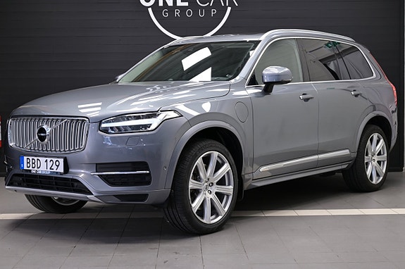 Volvo XC90 2 of 30