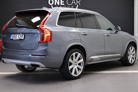 Volvo XC90 6 of 30