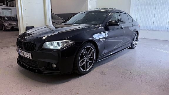 BMW 520d 3 of 5